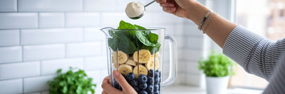 Adding vegan protein powder to smoothie